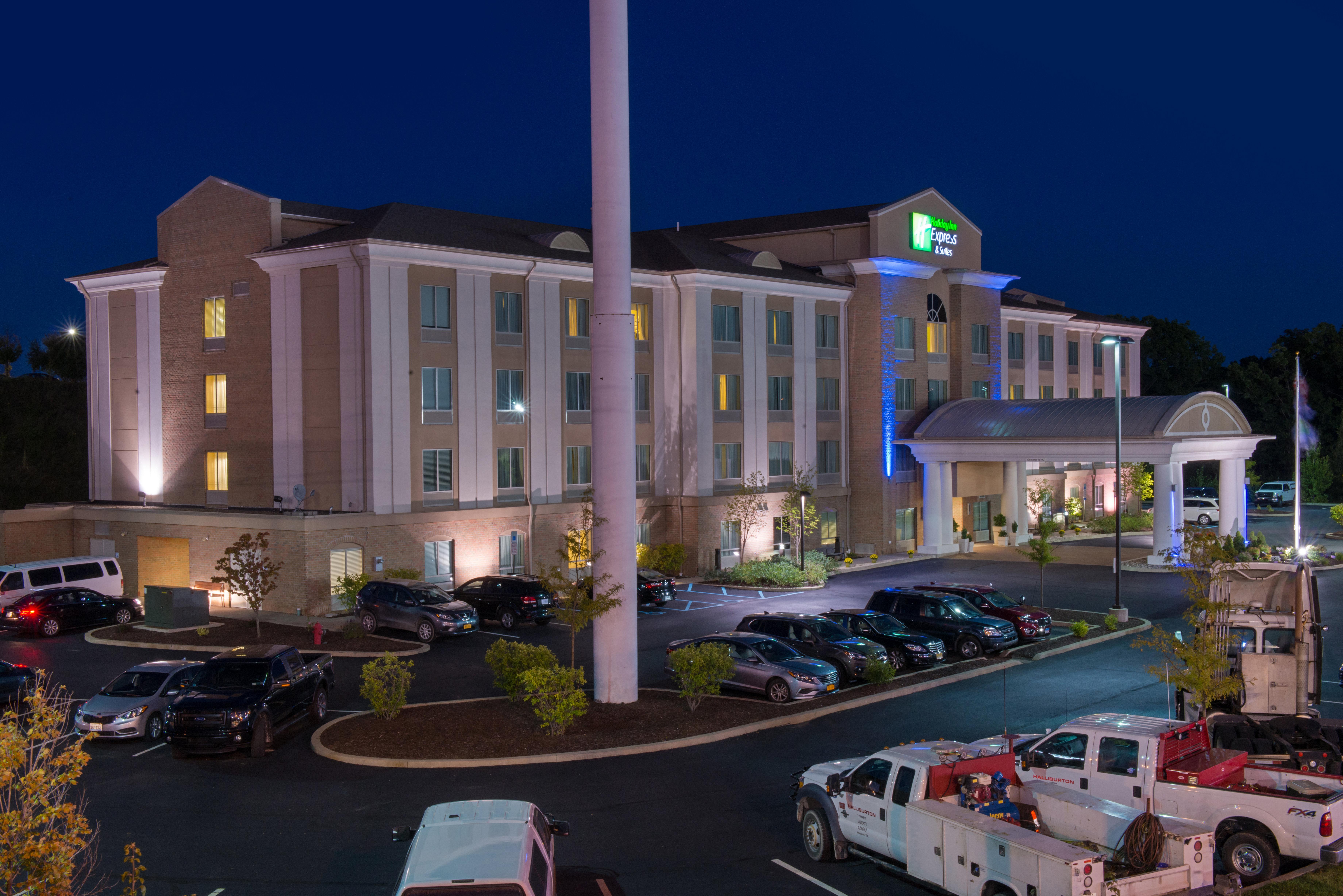 Holiday Inn Express And Suites Dickson City, An Ihg Hotel Exterior photo